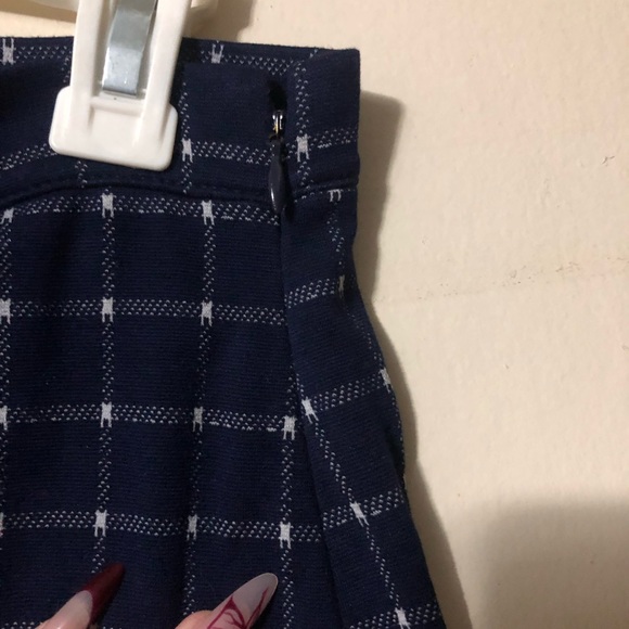 Forever 21 Mini Skirt; Highwaisted Navy - Picture 4 of 4